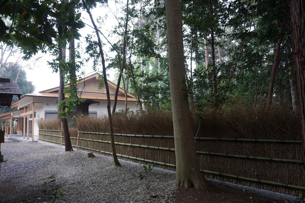 久伊豆神社参集殿3